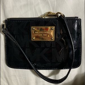 Small black michael kors wallet